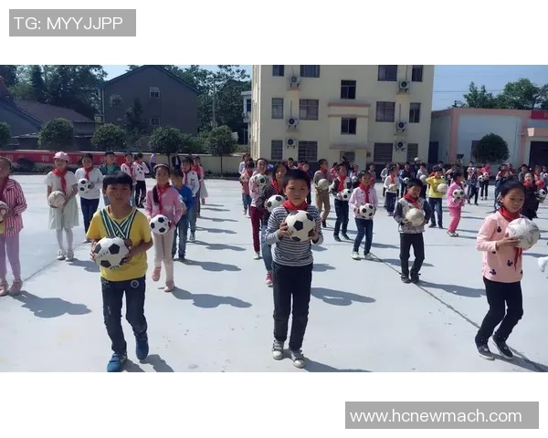 中学足球操视频教学：提升学生身体素质与团队合作能力的最佳选择